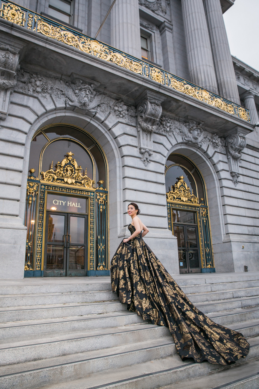 engagement prewedding chinese photographer san francisco city hall