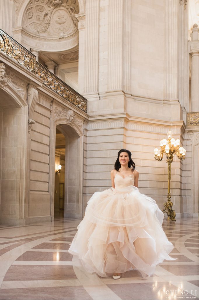 san-francisco-city-hall-prewedding-wedding-photographer